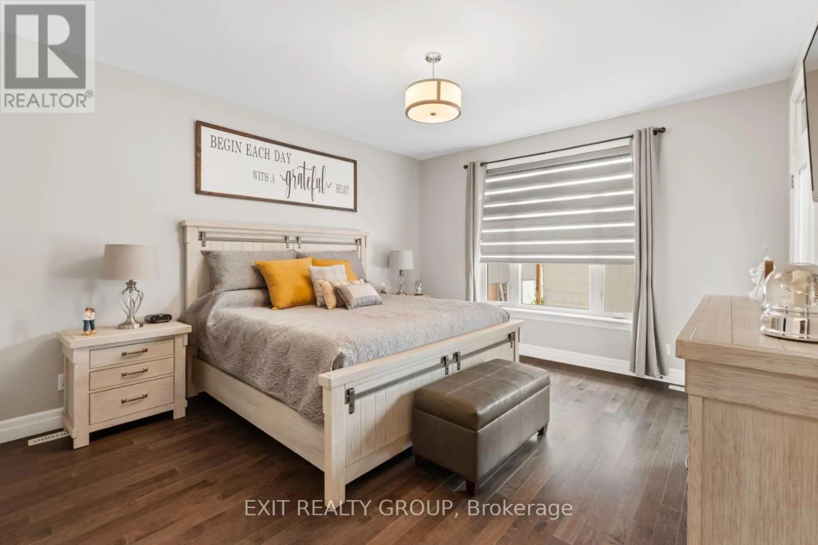 86 ESSEX DRIVE