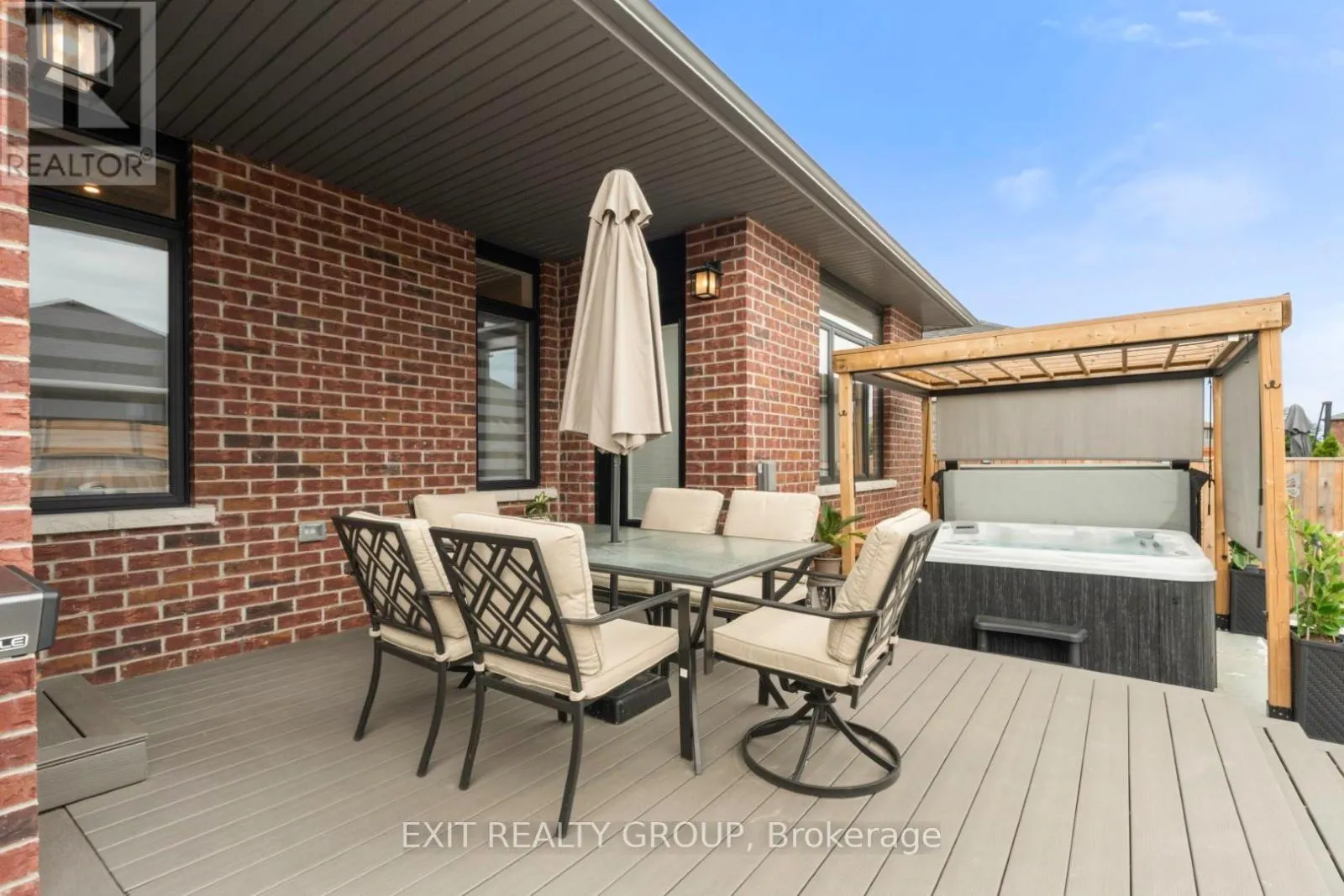 86 ESSEX DRIVE