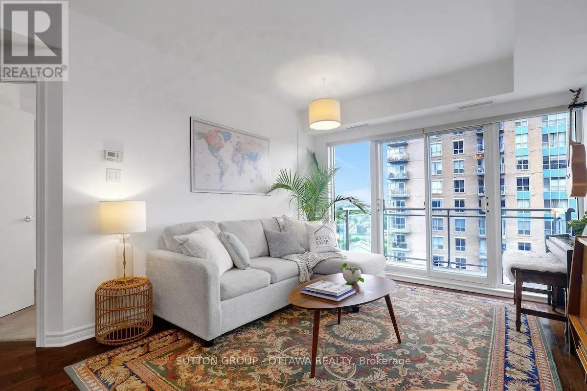 1303 - 70 LANDRY STREET