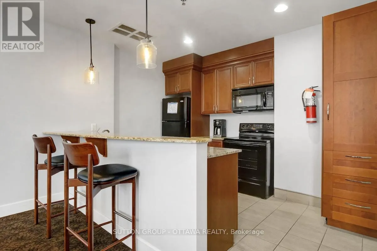 1303 - 70 LANDRY STREET