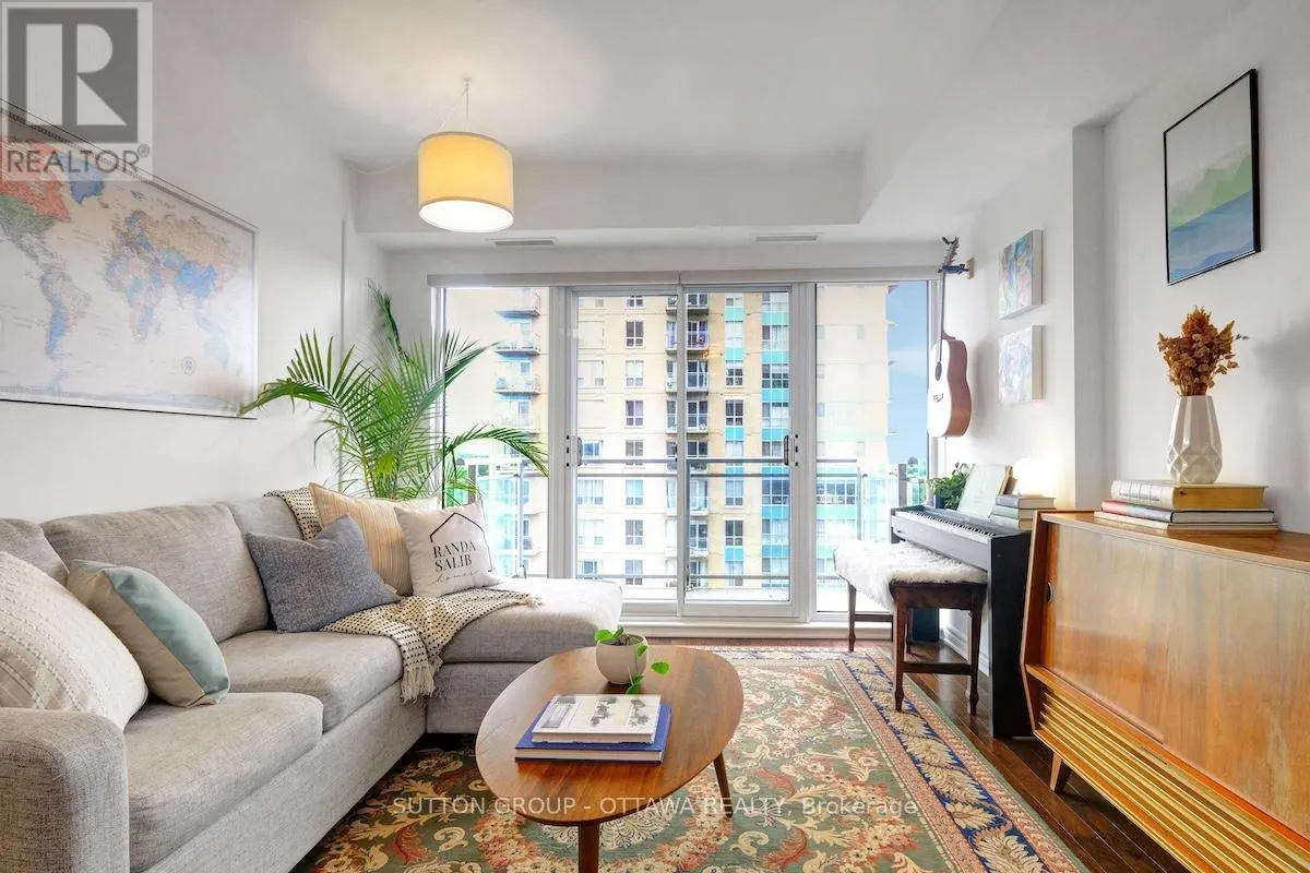 1303 - 70 LANDRY STREET
