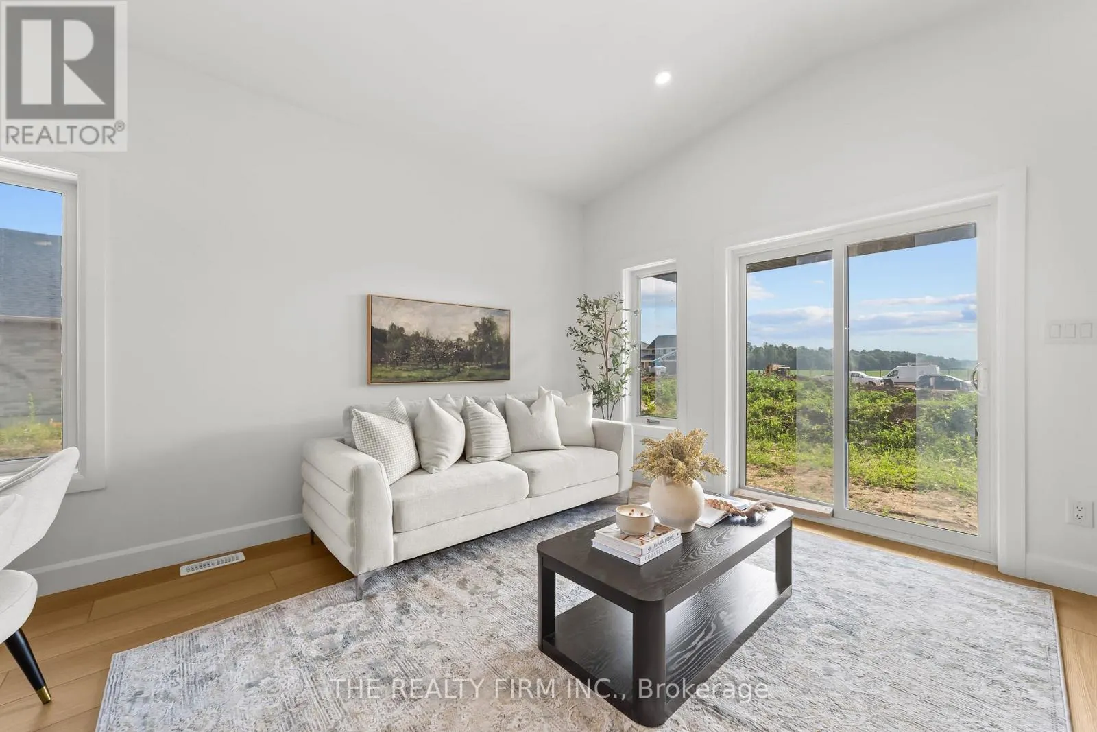 173 RENAISSANCE DRIVE NW
