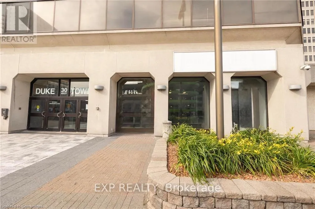 110 - 30 DUKE STREET W