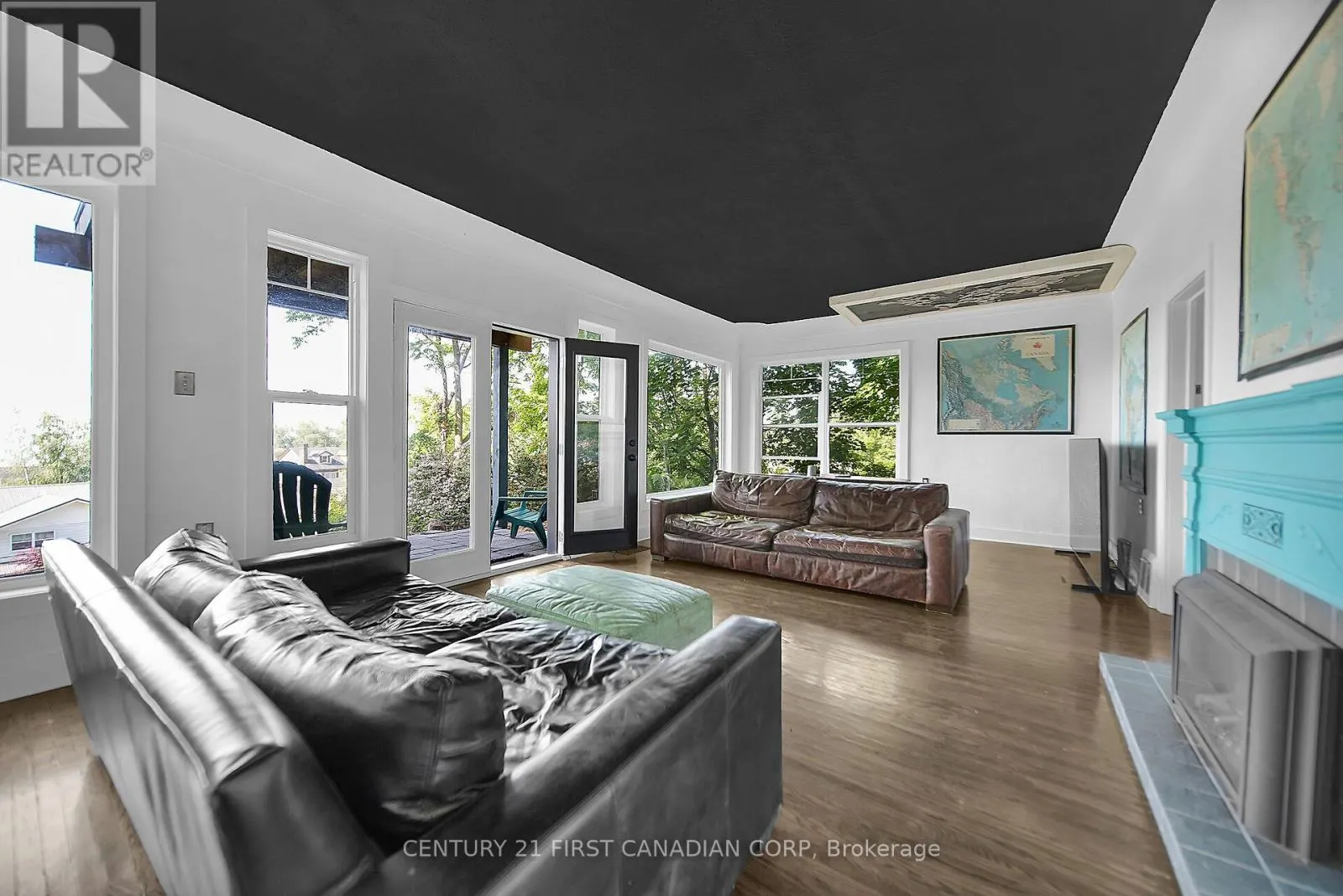147 HARRISON PLACE
