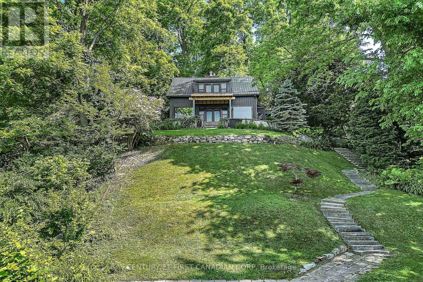 147 HARRISON PLACE