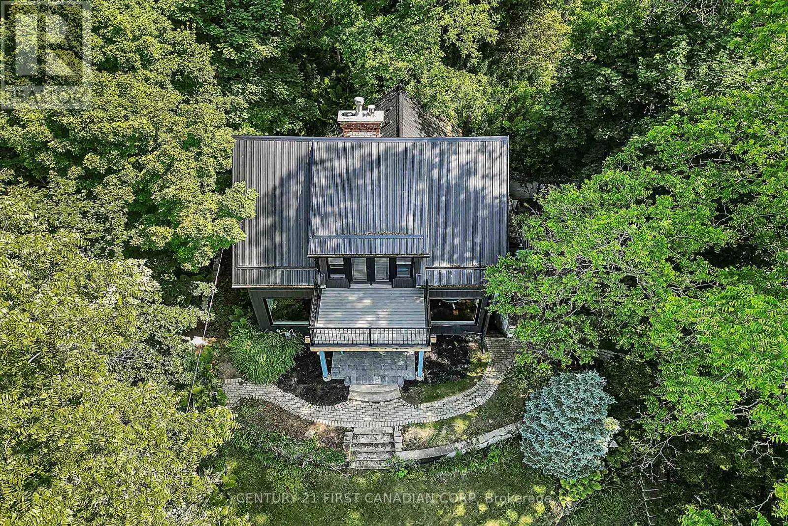 147 HARRISON PLACE