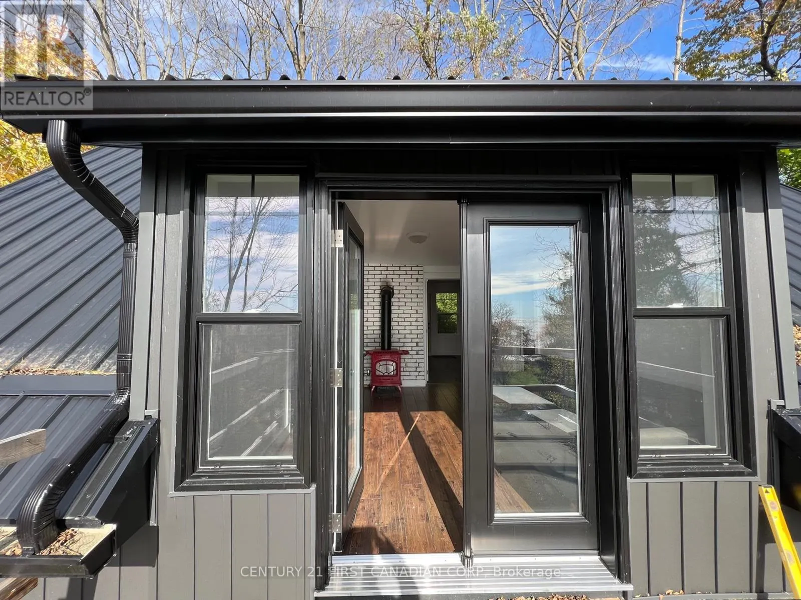147 HARRISON PLACE