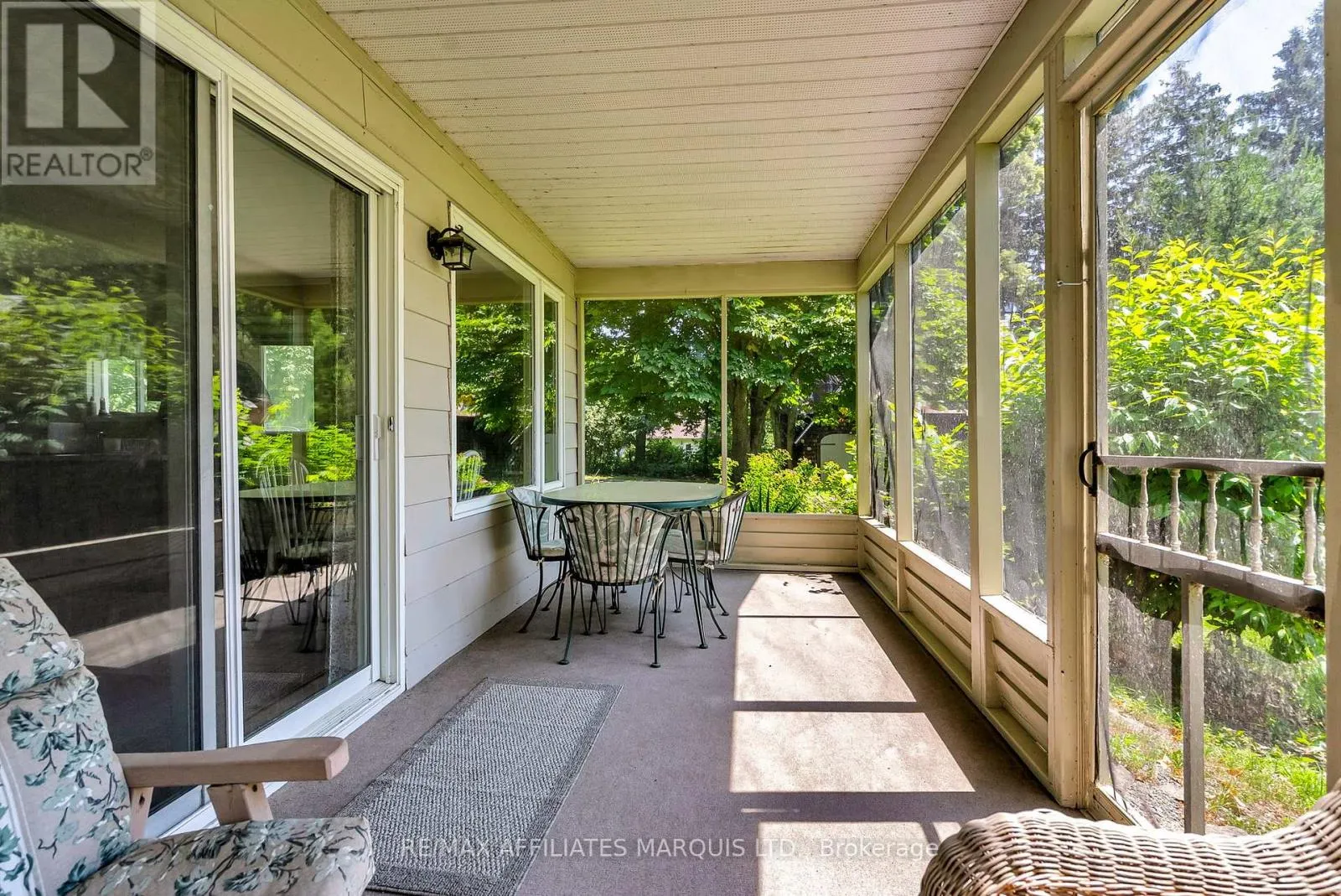 20824 SOUTH SERVICE ROAD