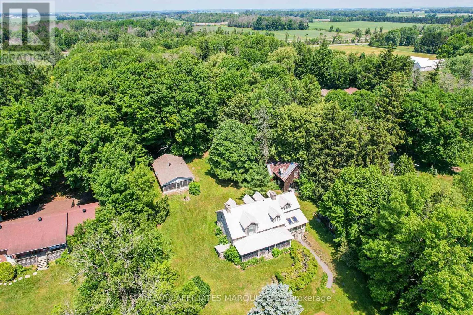 20824 SOUTH SERVICE ROAD