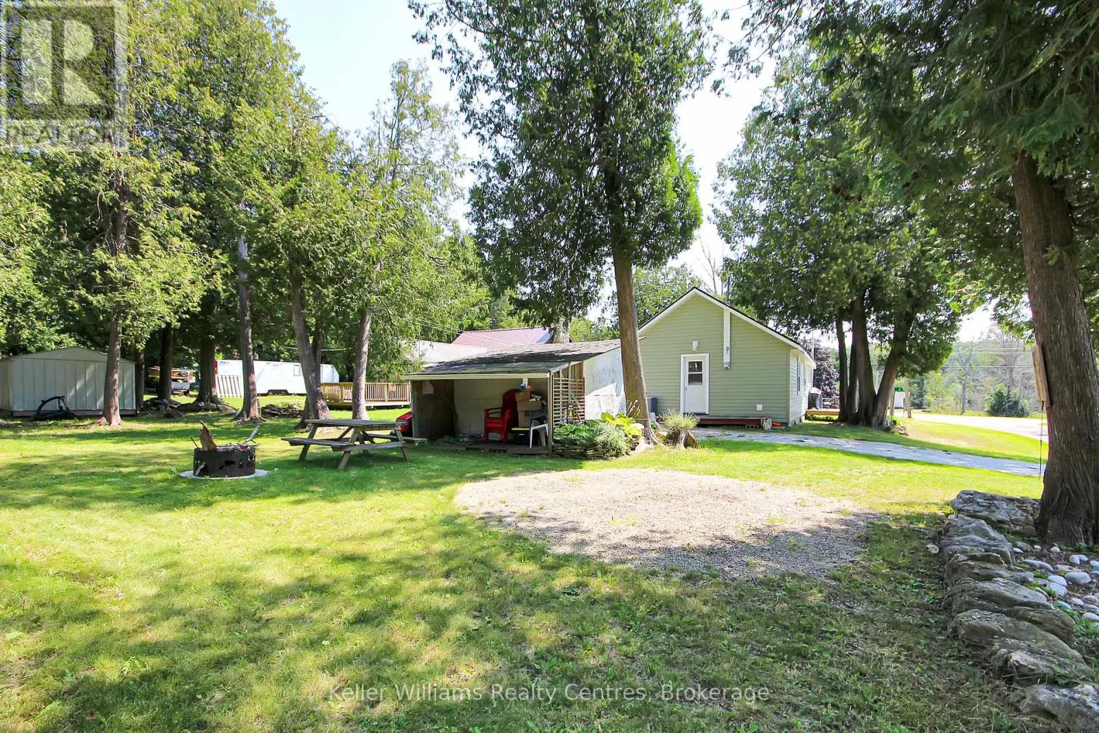 4 WOODSTOCK AVENUE