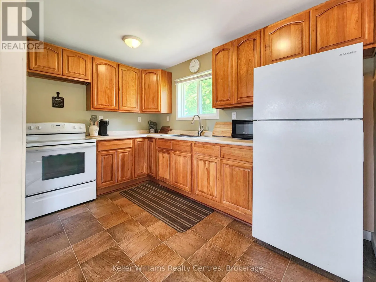 4 WOODSTOCK AVENUE