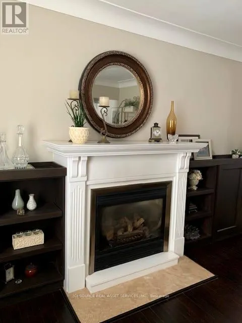 20 HILLIER CRESCENT