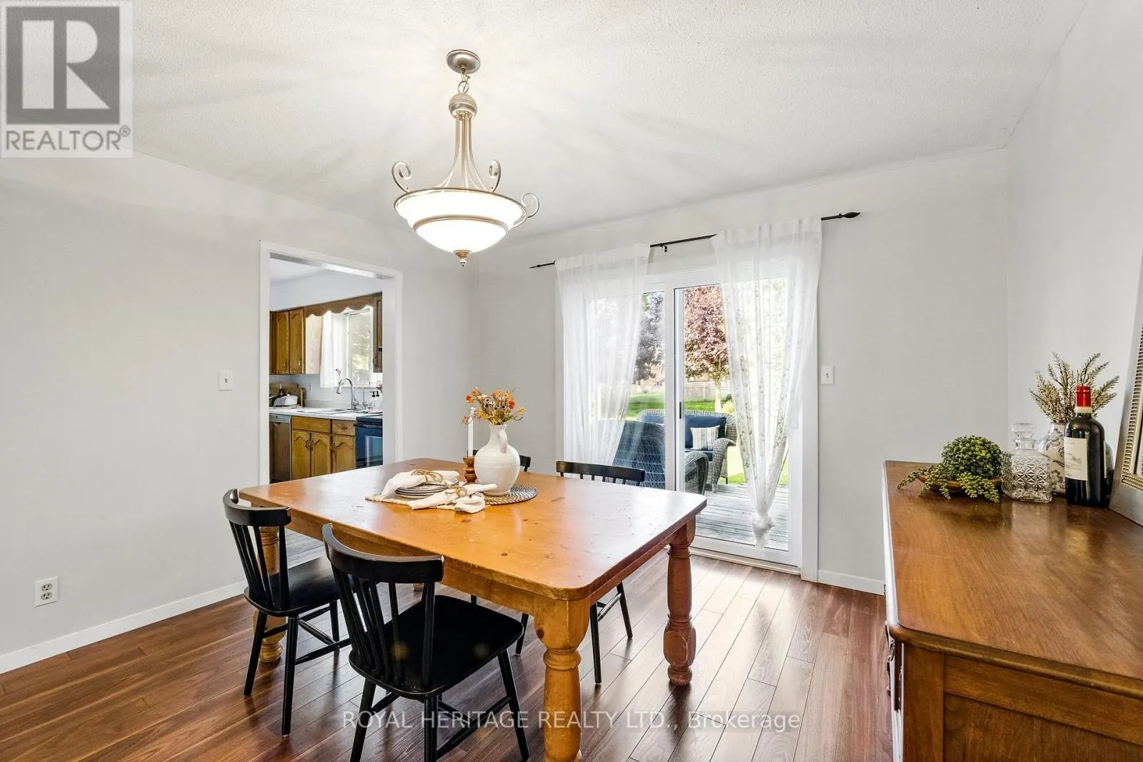 83 PINNACLE STREET N