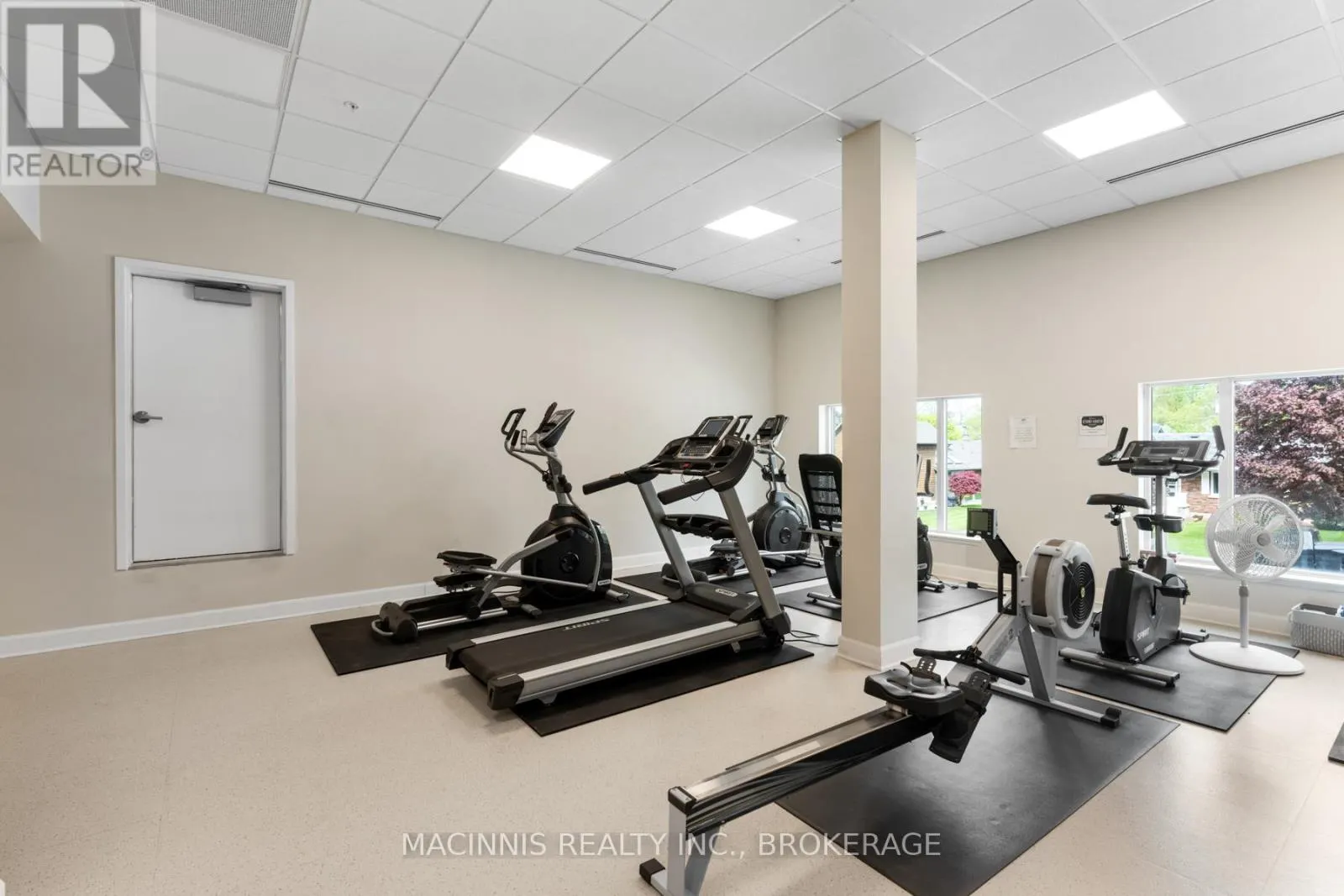 218 - 129 SOUTH STREET, #218