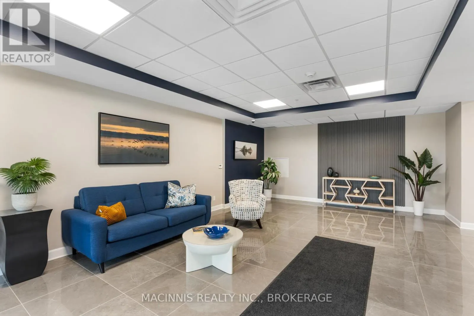 218 - 129 SOUTH STREET, #218