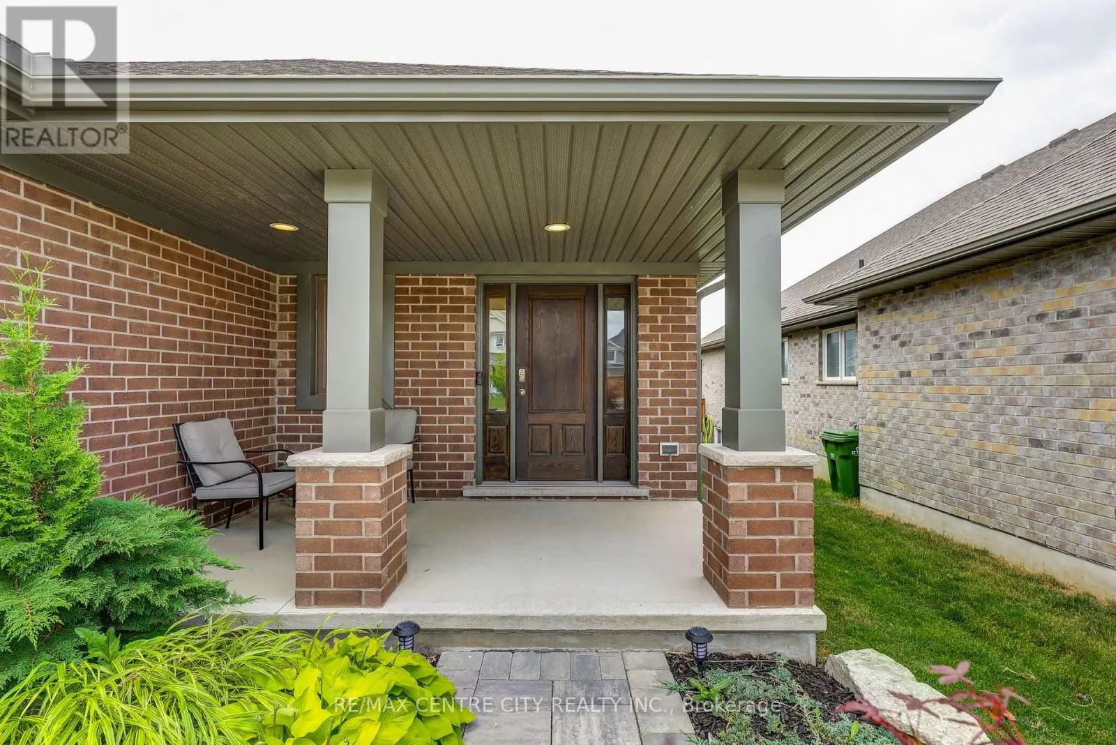 24 ACORN TRAIL