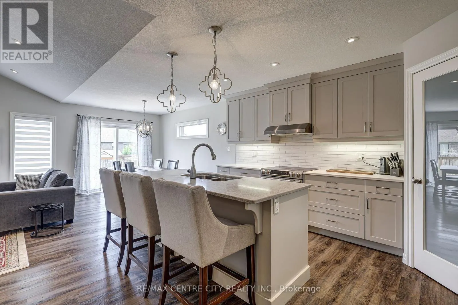 24 ACORN TRAIL