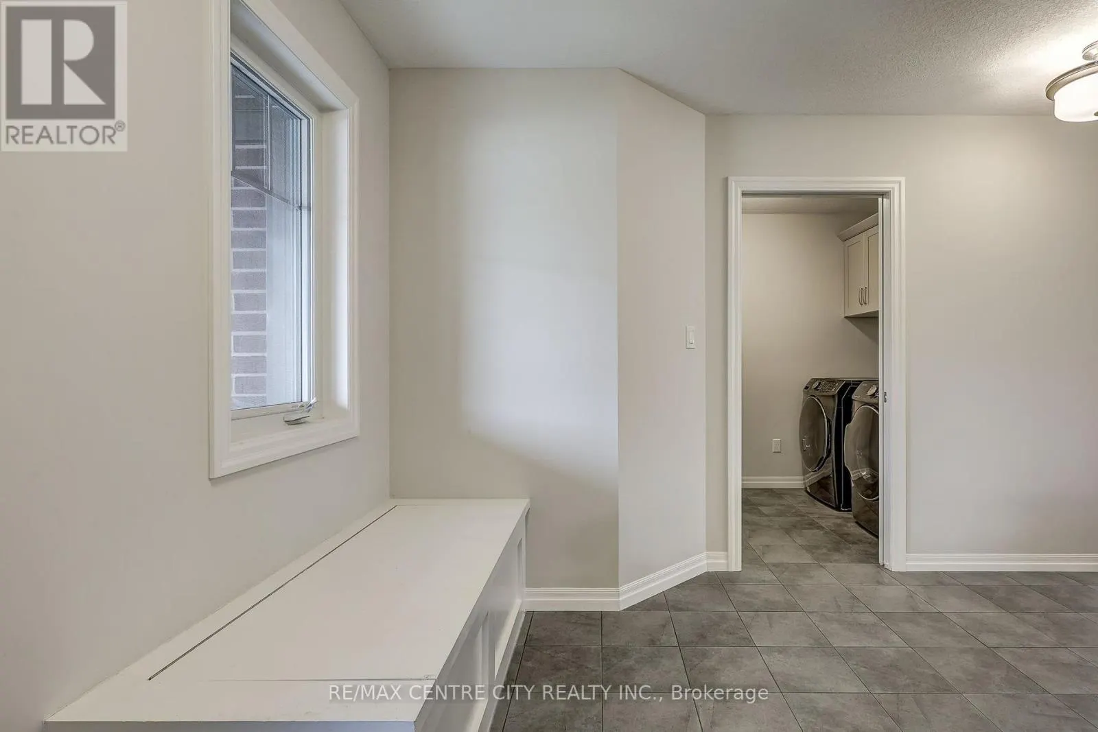 24 ACORN TRAIL