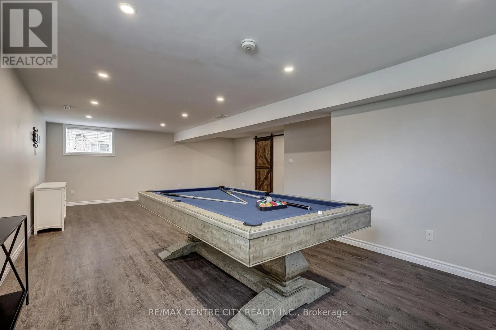 24 ACORN TRAIL