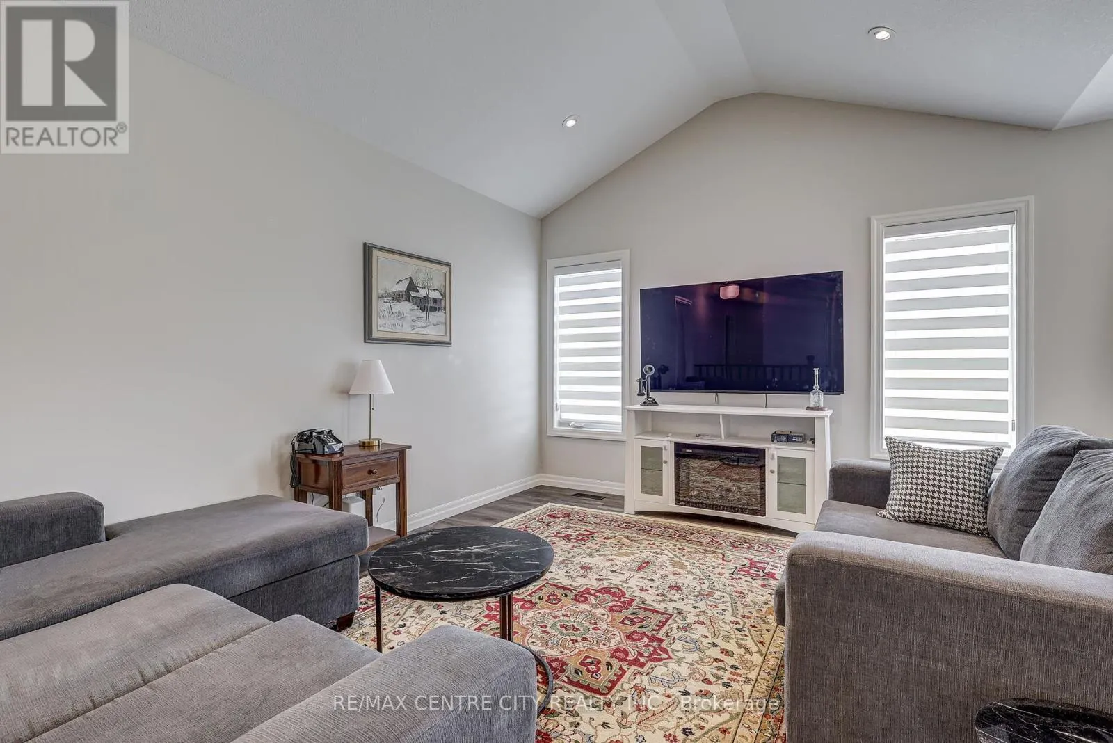 24 ACORN TRAIL