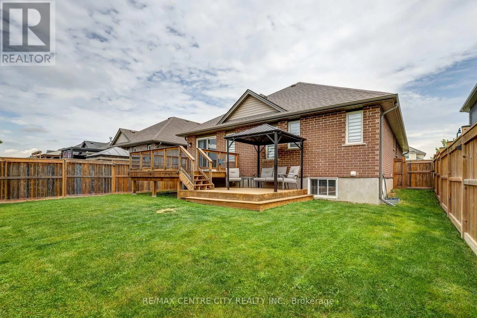 24 ACORN TRAIL