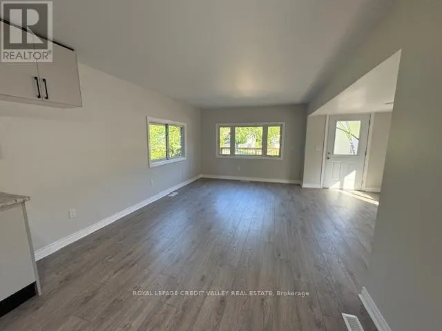 18 PARK BOULEVARD