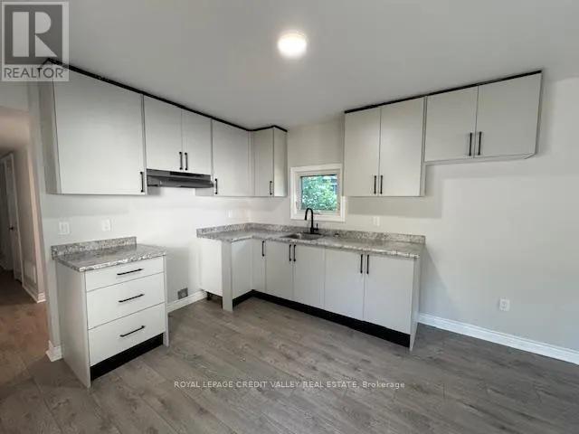 18 PARK BOULEVARD