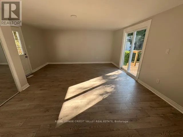 18 PARK BOULEVARD