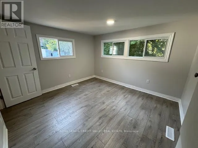 18 PARK BOULEVARD