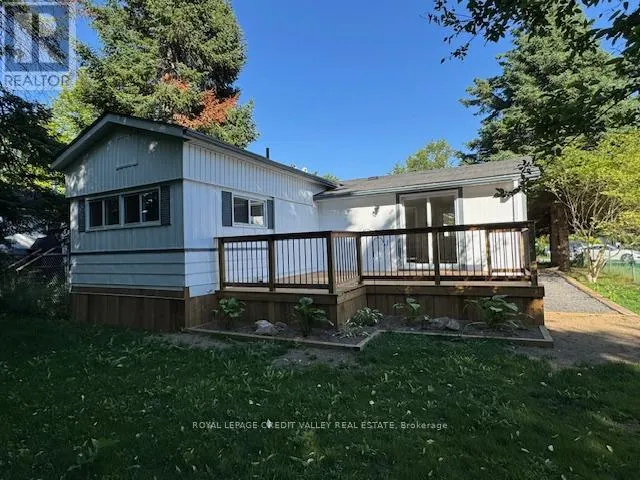 18 PARK BOULEVARD