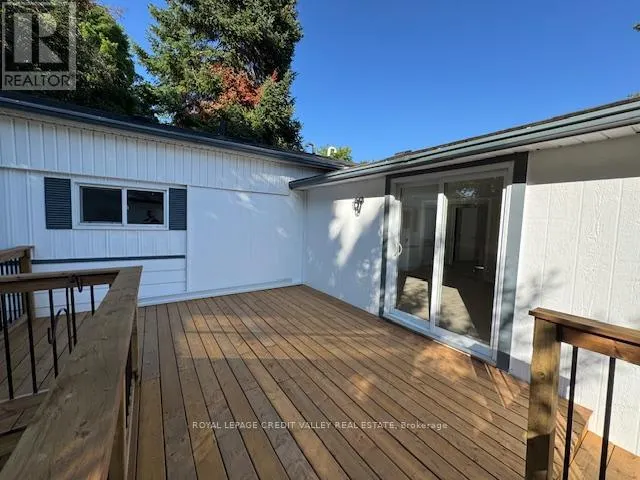 18 PARK BOULEVARD