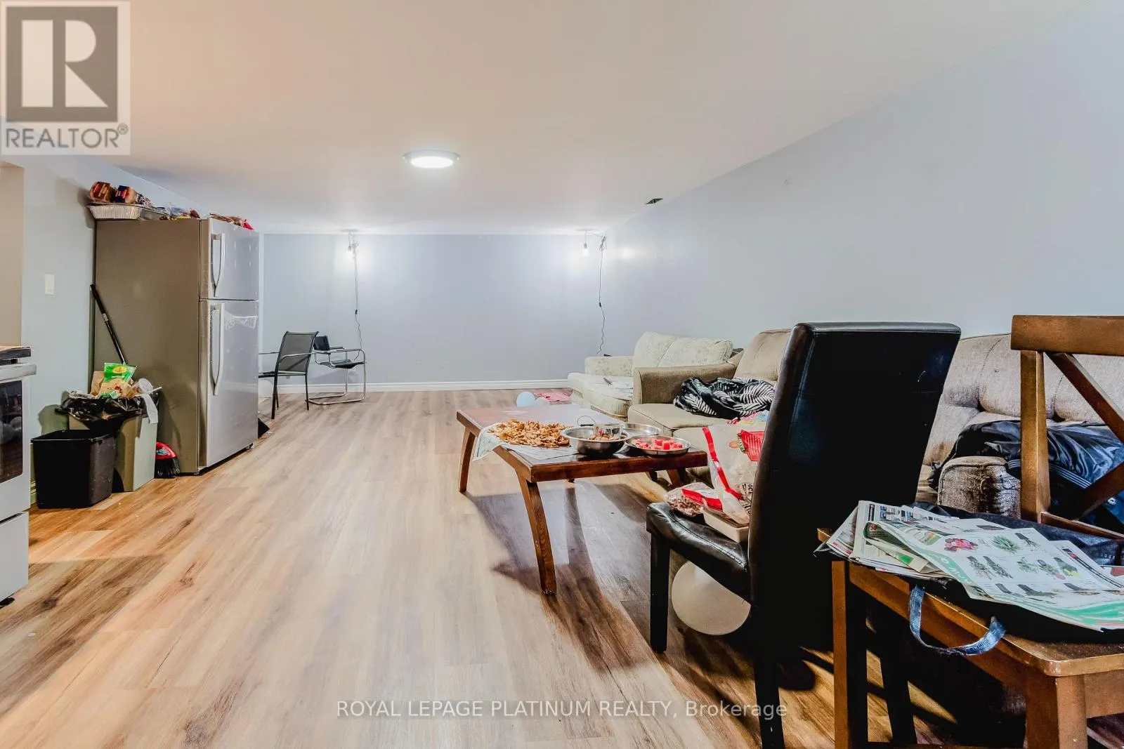 6 VARADI AVENUE