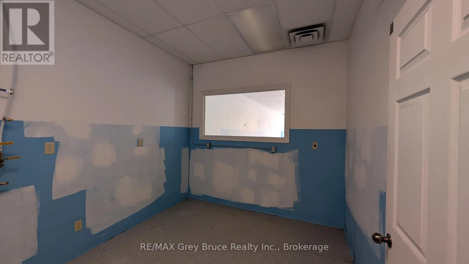 1 - 640 10TH STREET W, #1