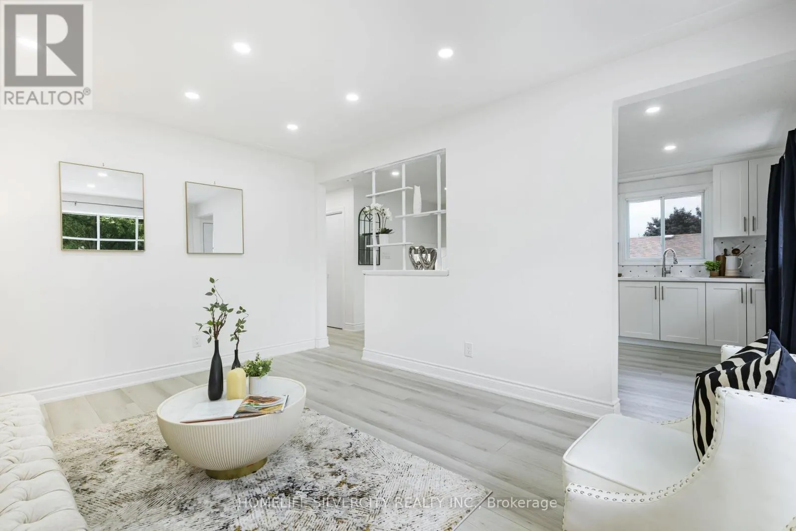 4 HIPEL AVENUE