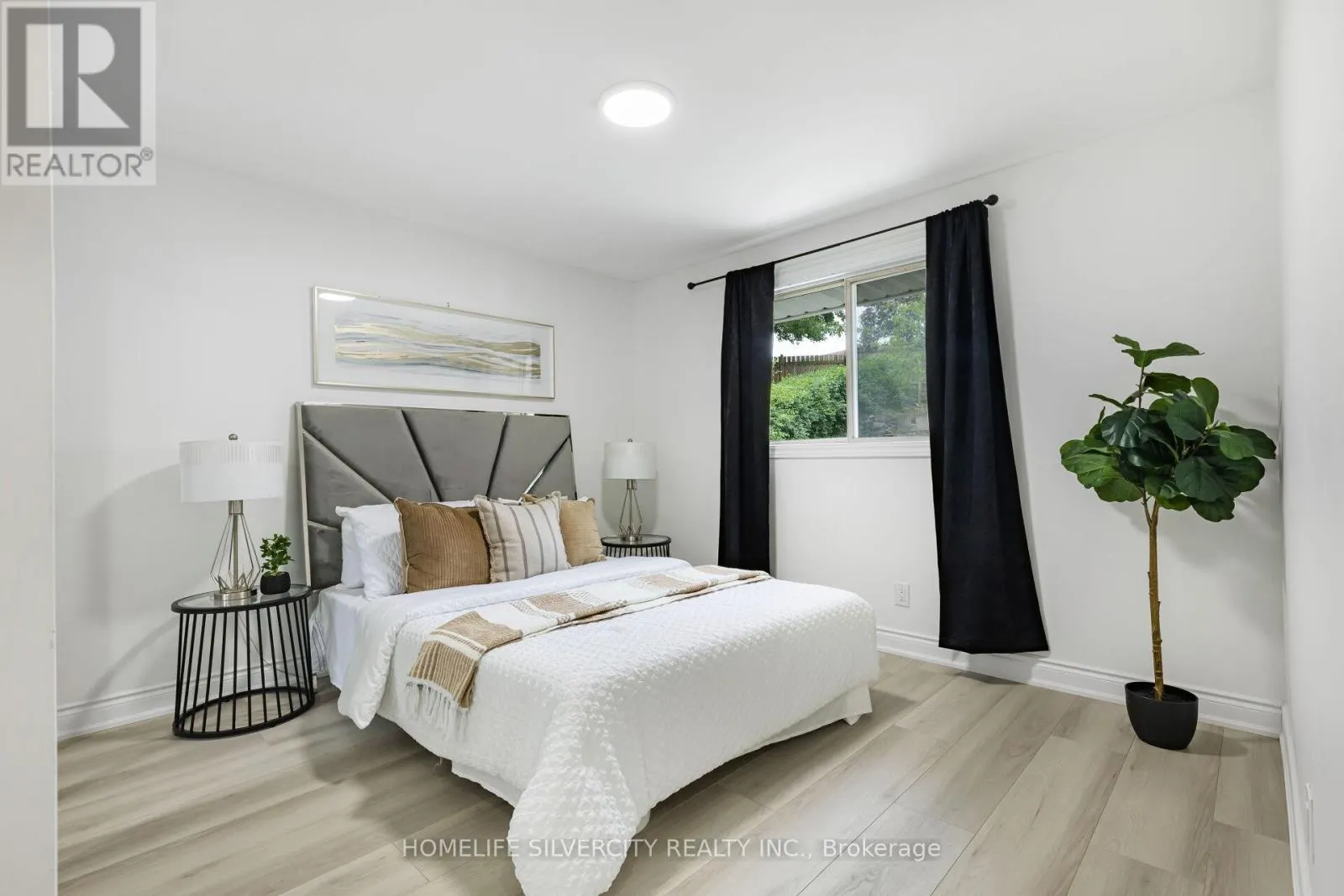 4 HIPEL AVENUE