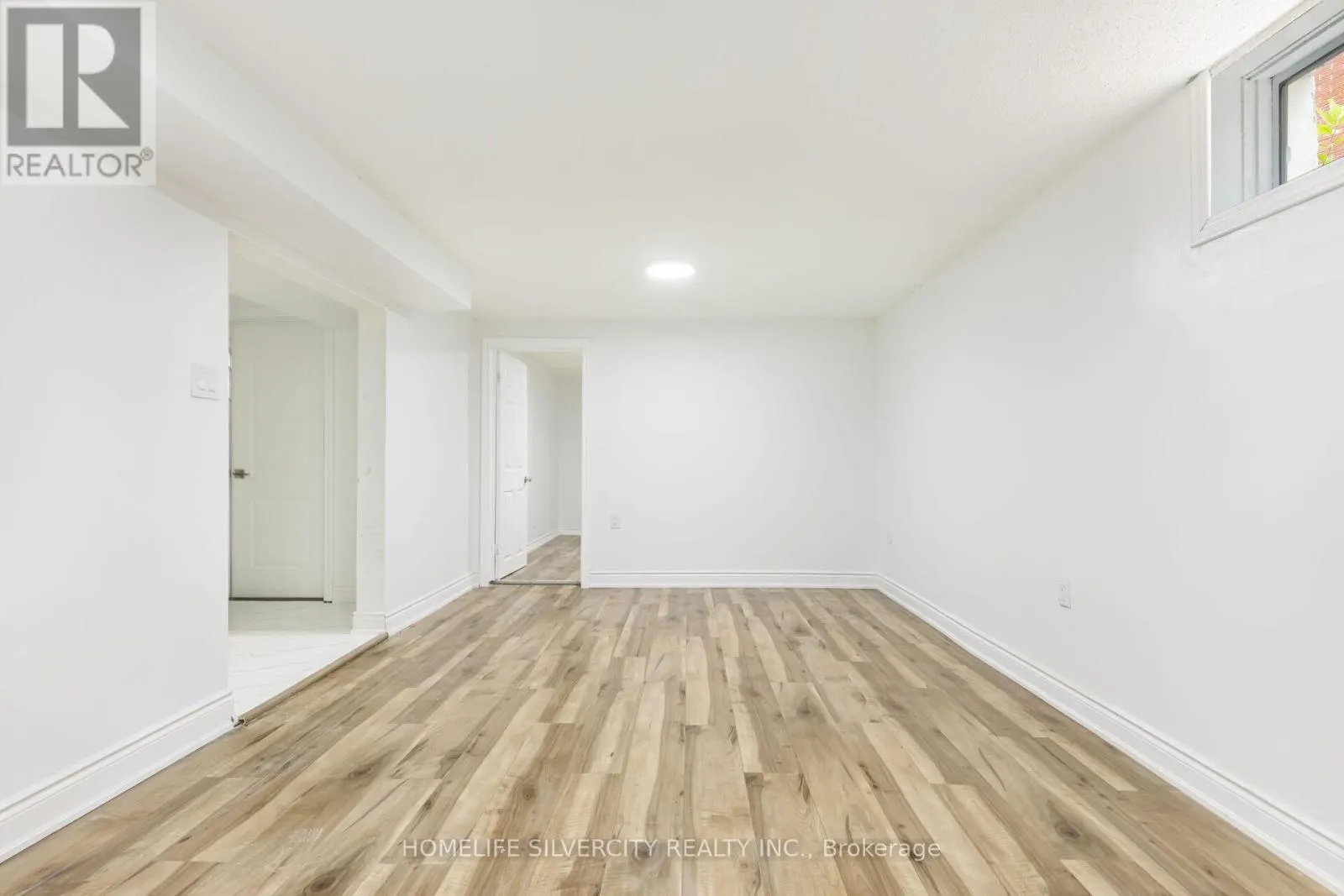 4 HIPEL AVENUE