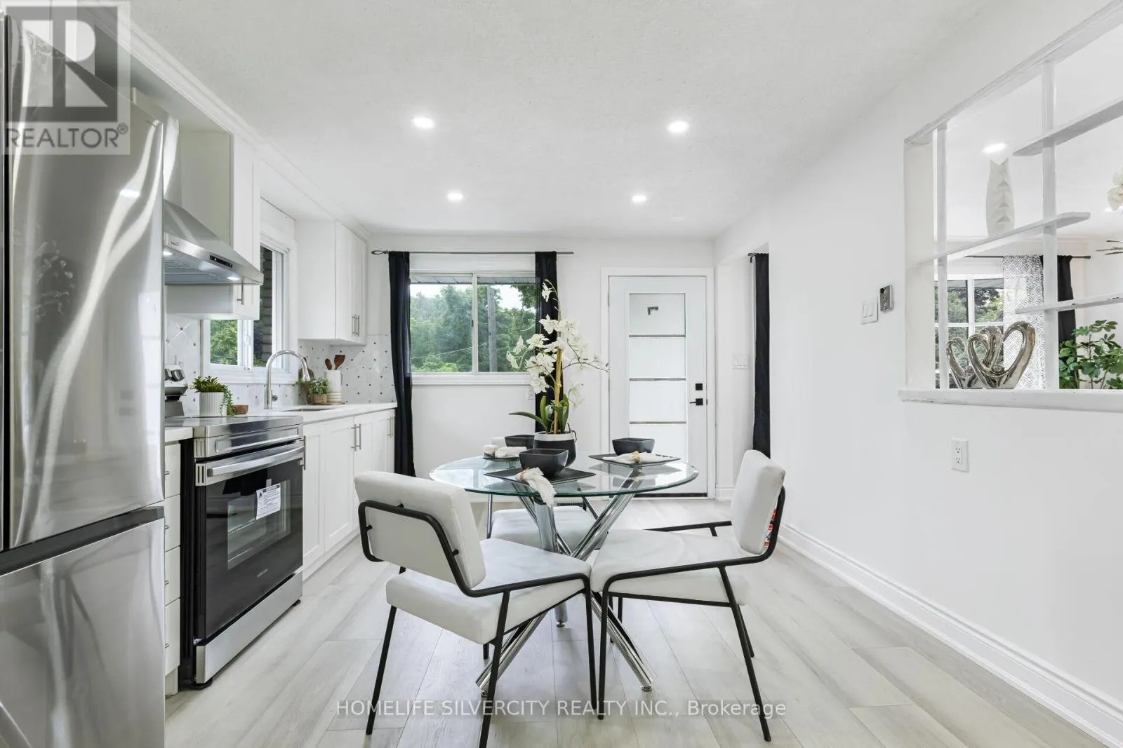 4 HIPEL AVENUE