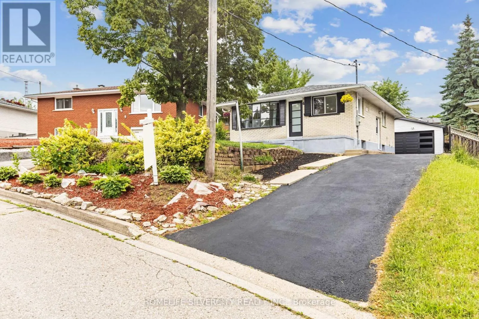 4 HIPEL AVENUE