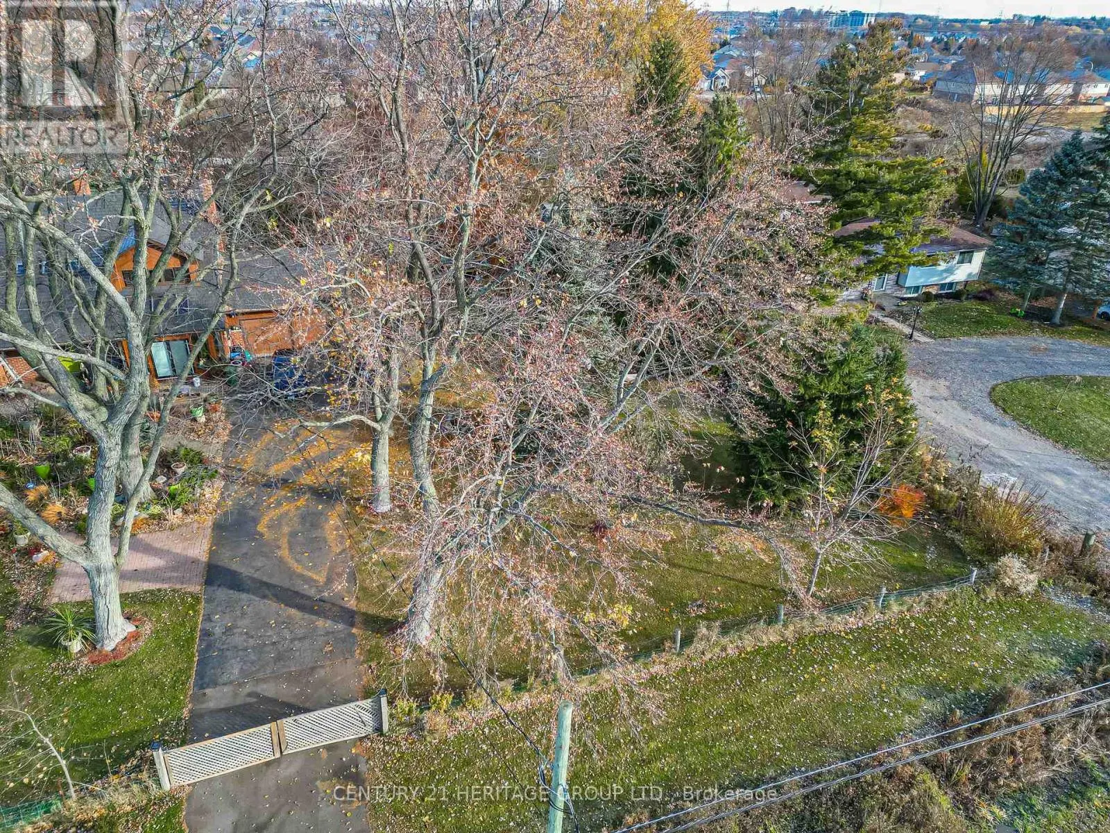 9868 TWENTY ROAD W