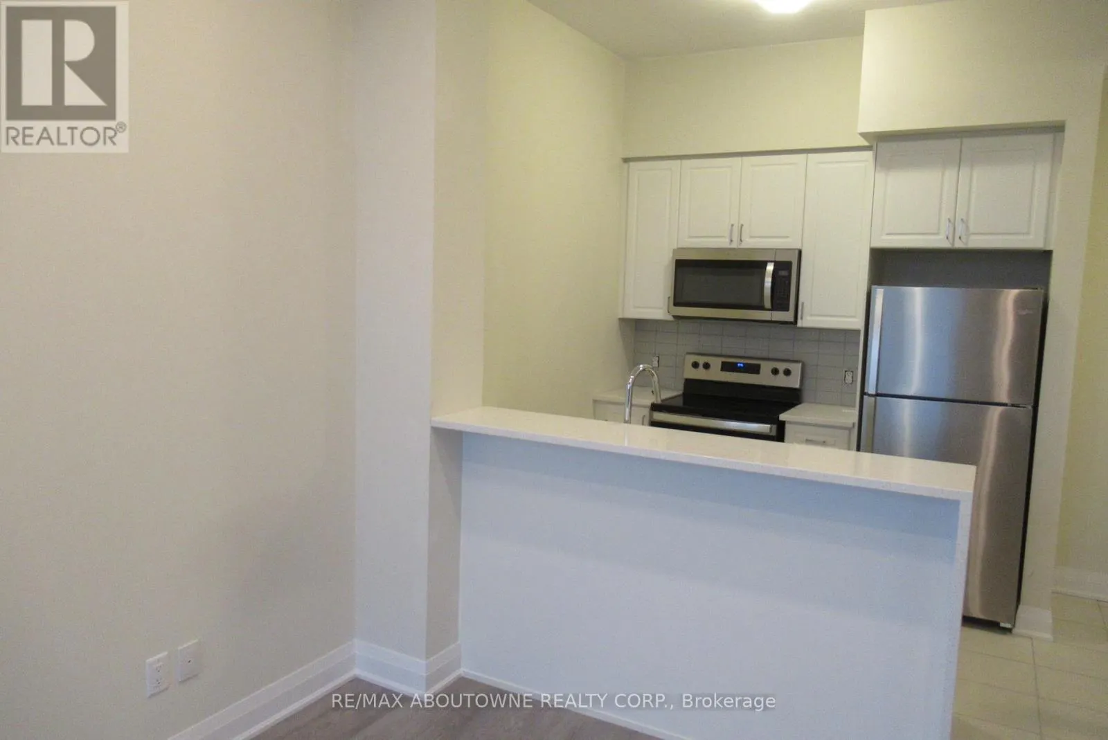 621 - 16 CONCORD PLACE