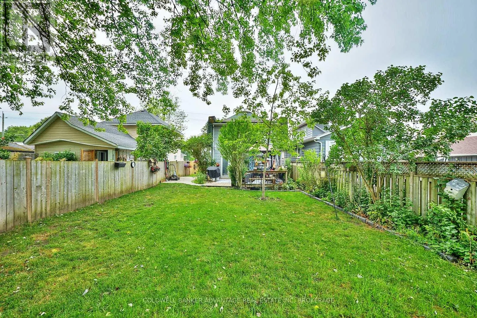 715 TAMARAC STREET