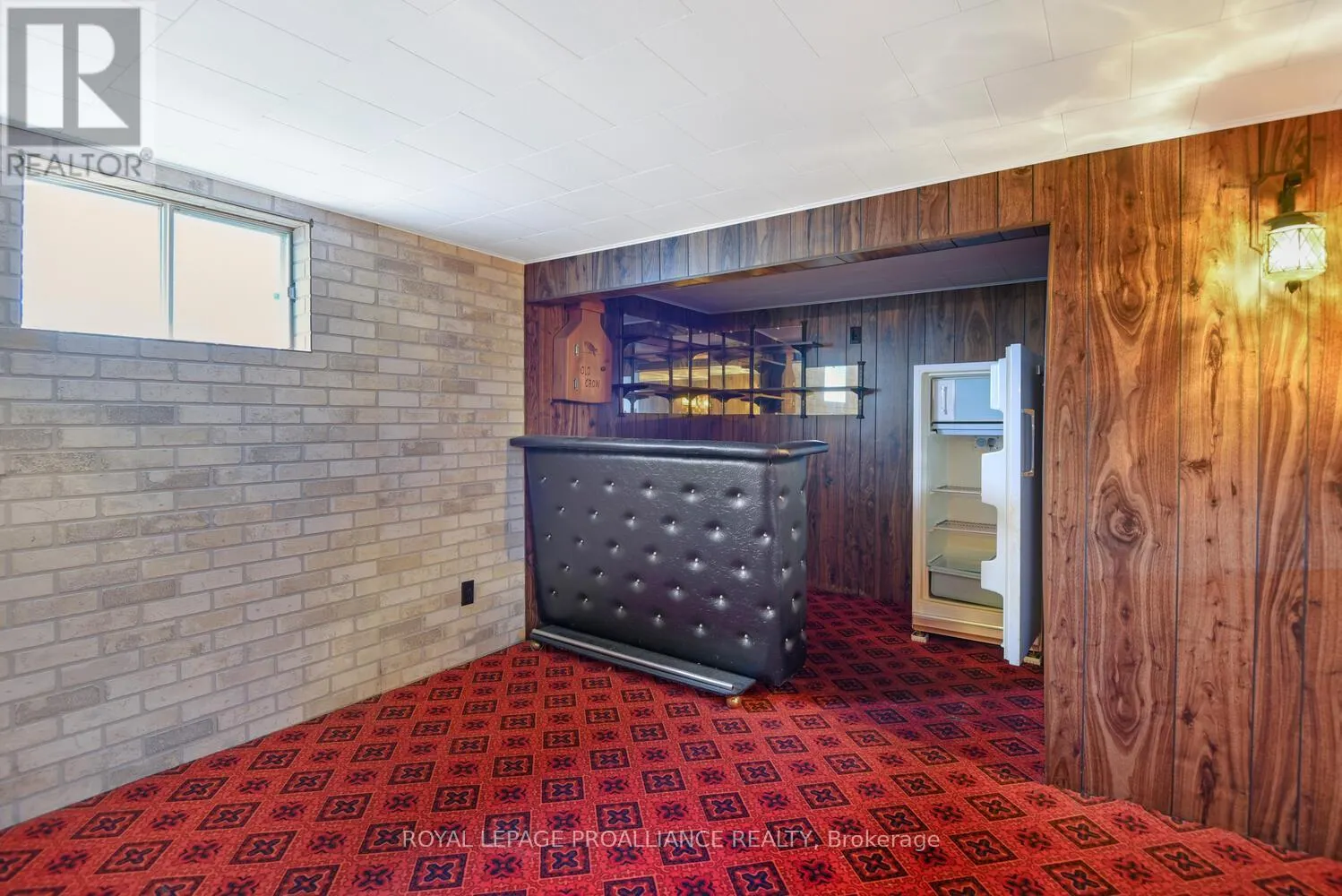 556 MIDDLE STREET