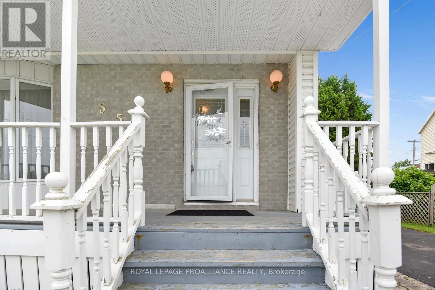 556 MIDDLE STREET