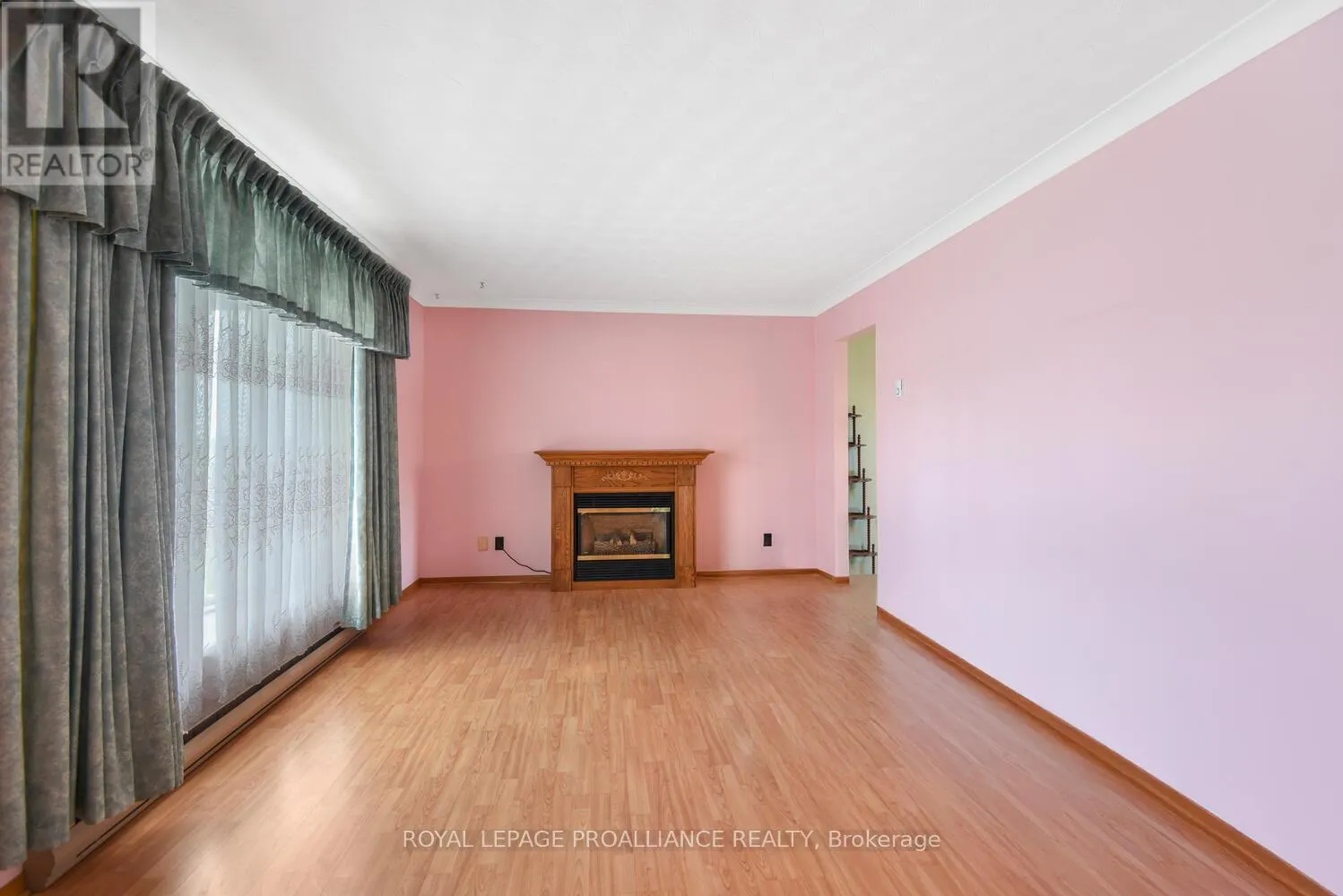 556 MIDDLE STREET