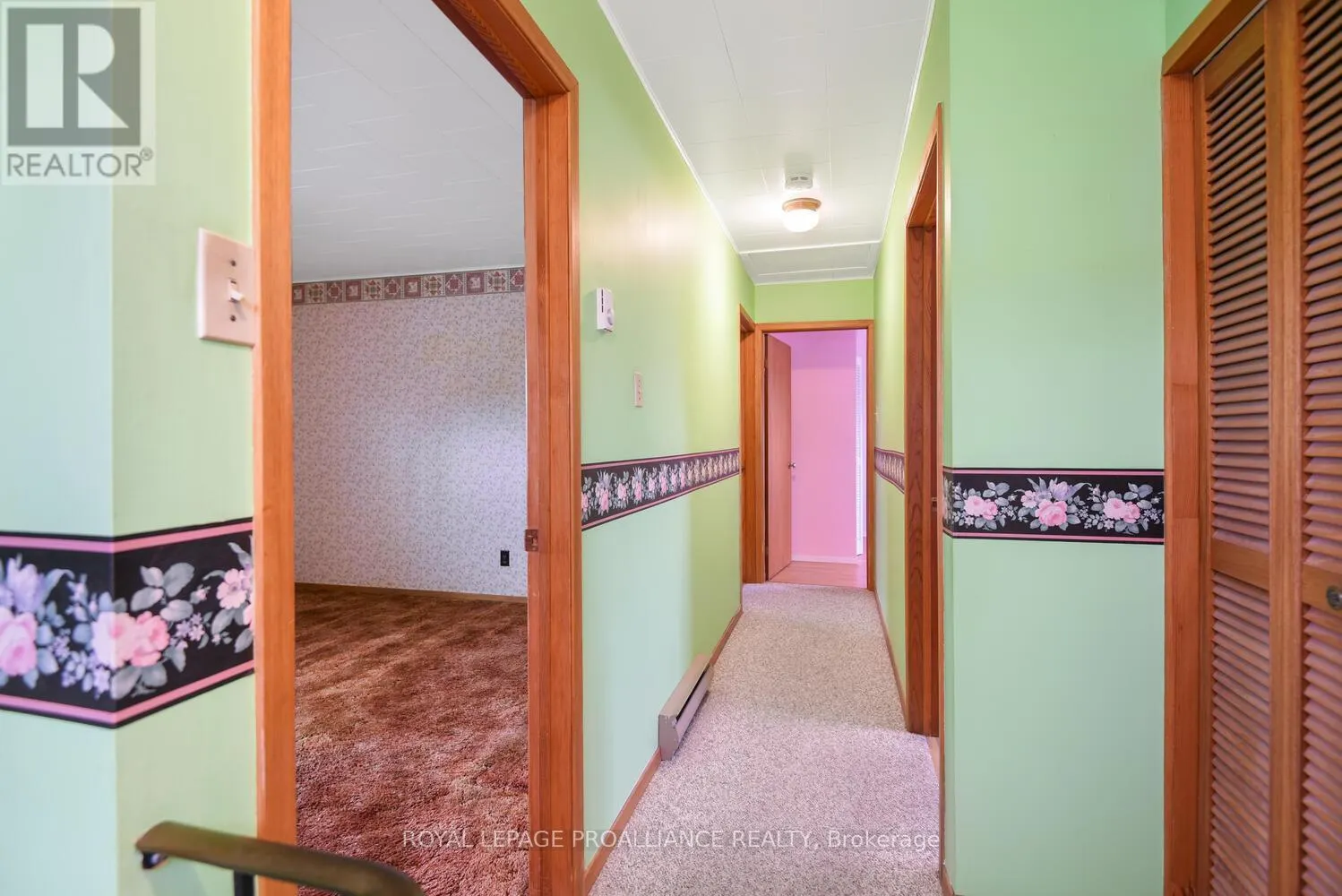 556 MIDDLE STREET