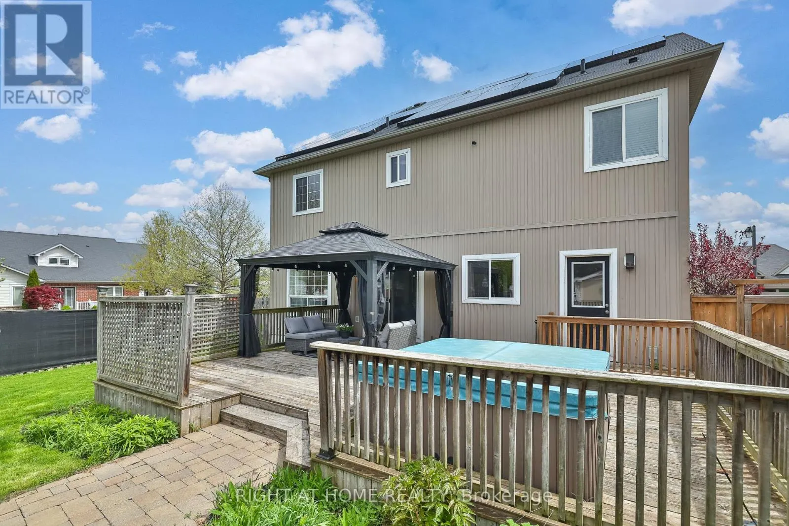 823 GREENLY DRIVE