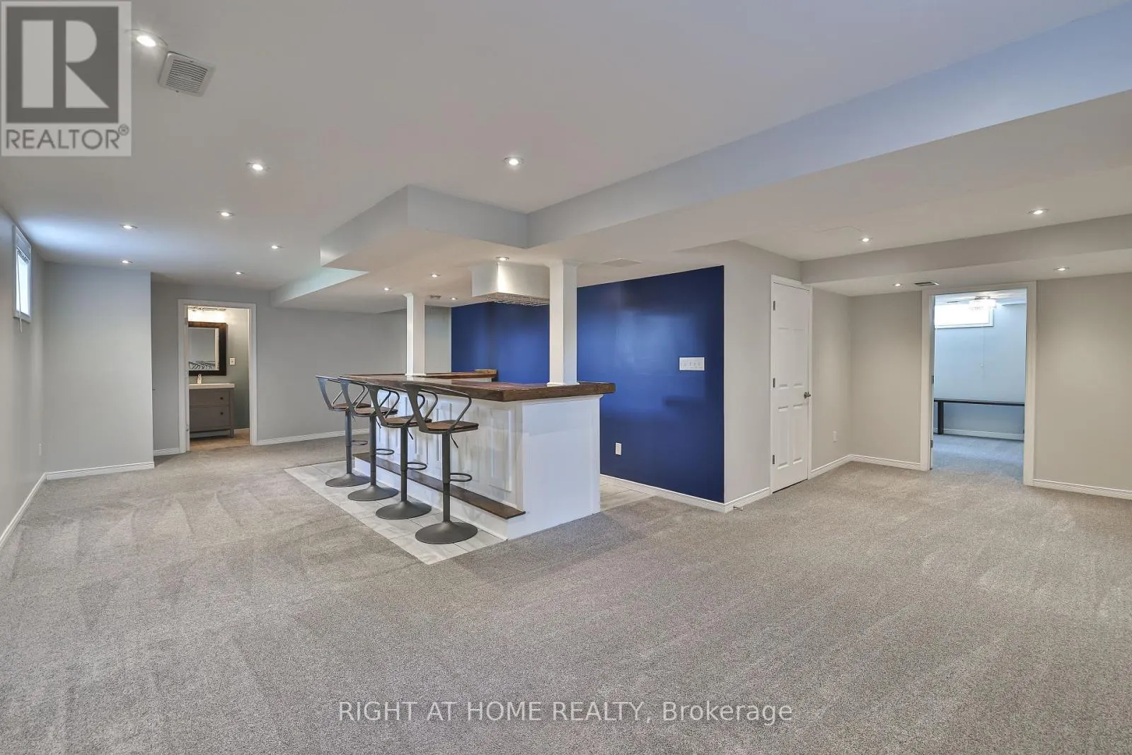 823 GREENLY DRIVE