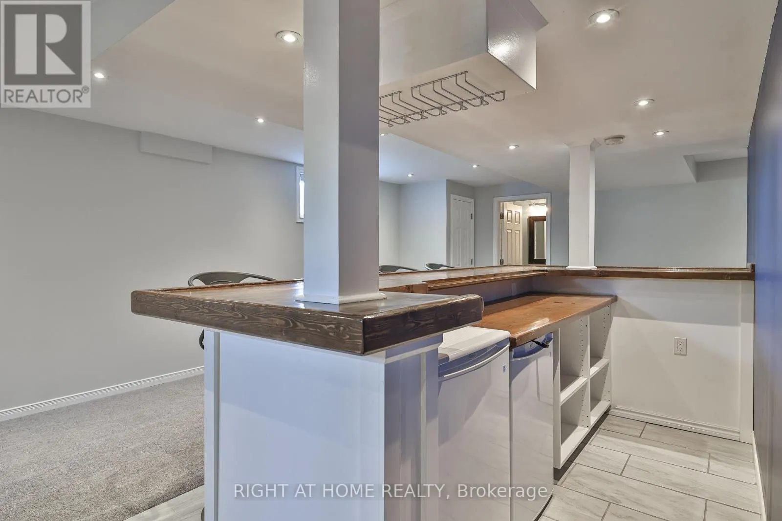 823 GREENLY DRIVE