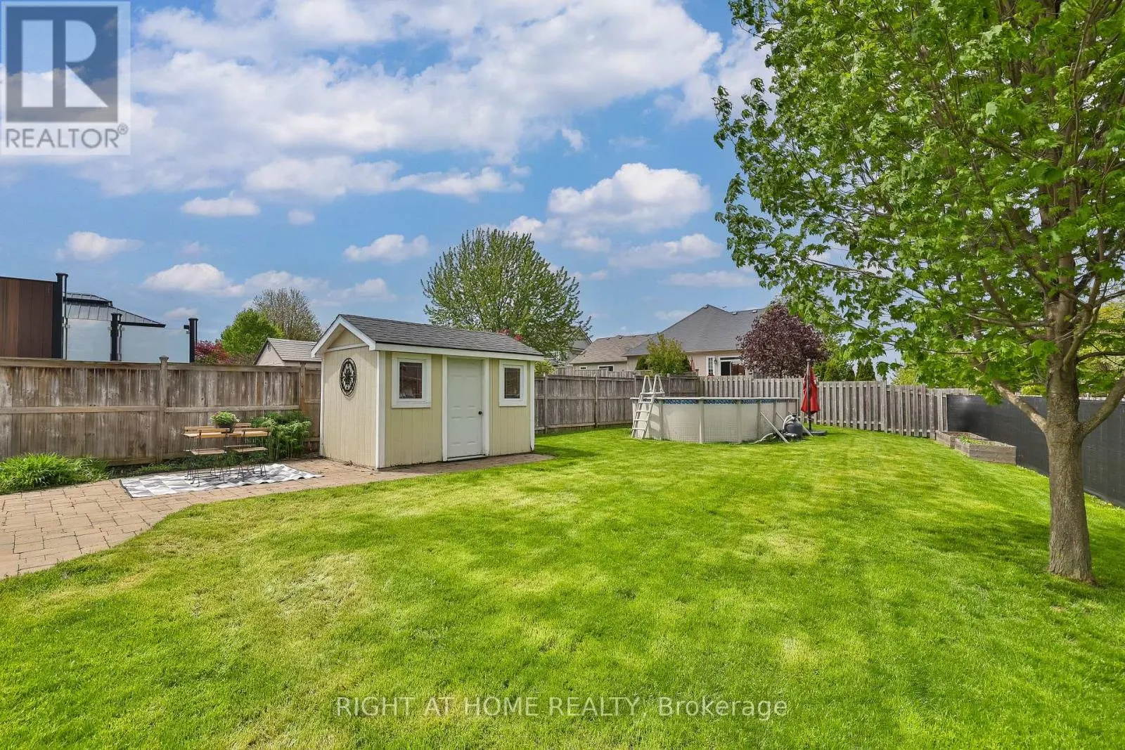 823 GREENLY DRIVE