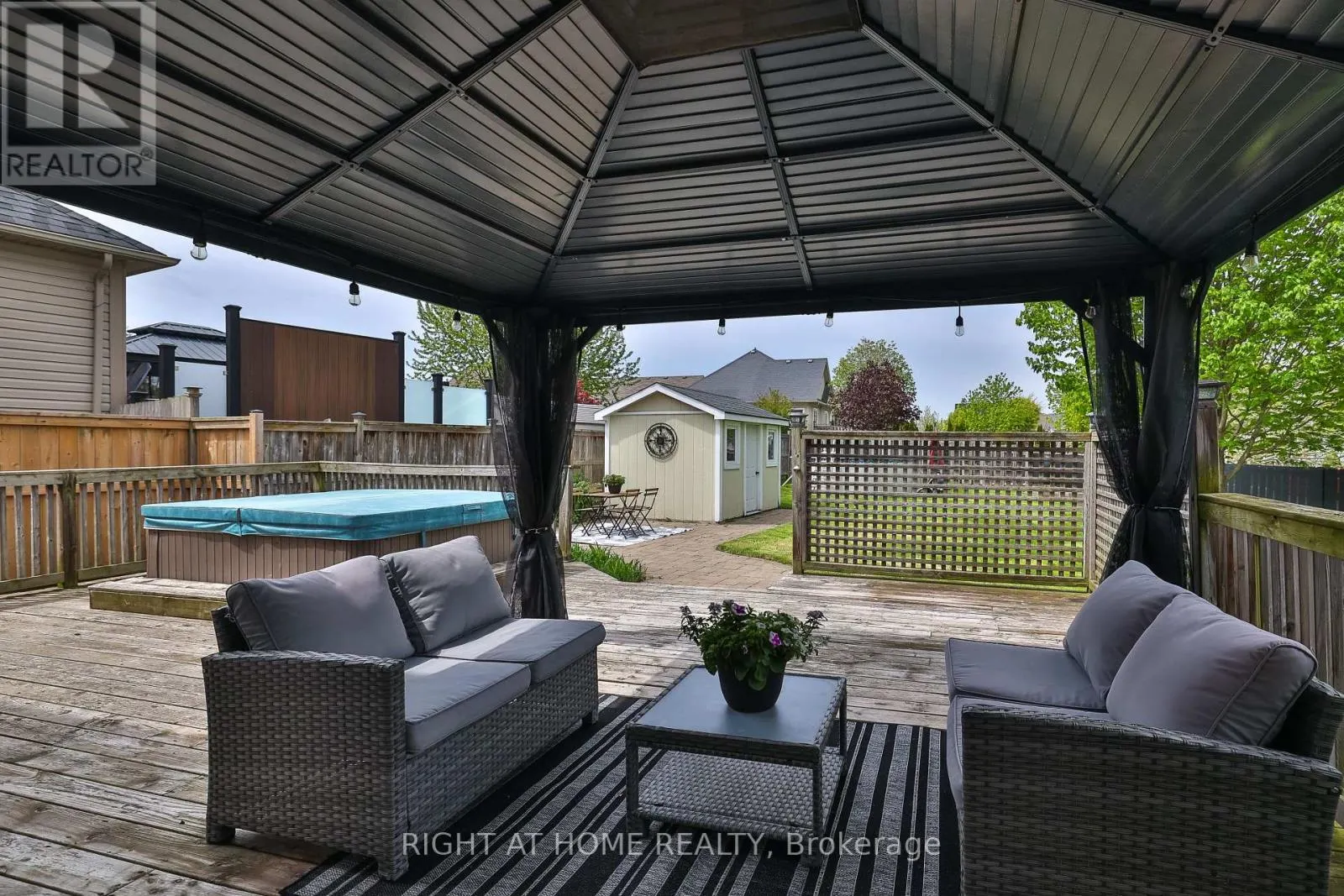 823 GREENLY DRIVE